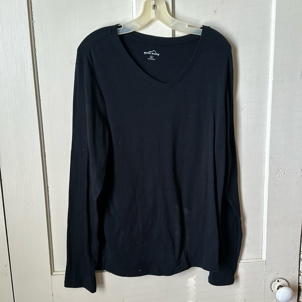 Eddie Bauer XL Black Vneck long sleeve